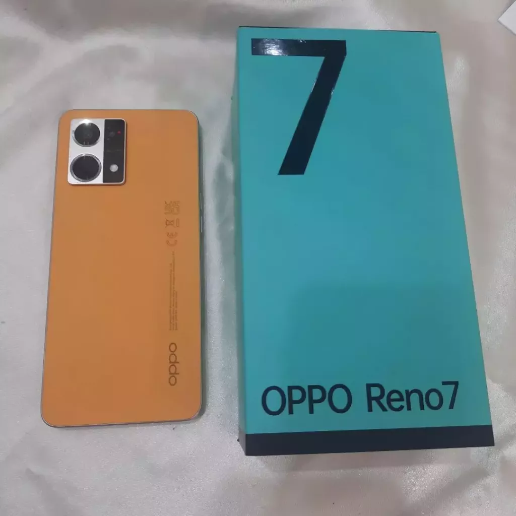 Купить б/у Oppo Reno 7-0