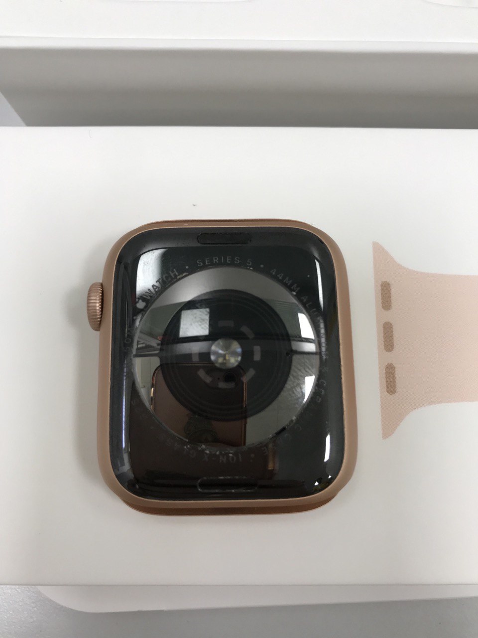Купить б/у Apple watch 5s 44mm-0