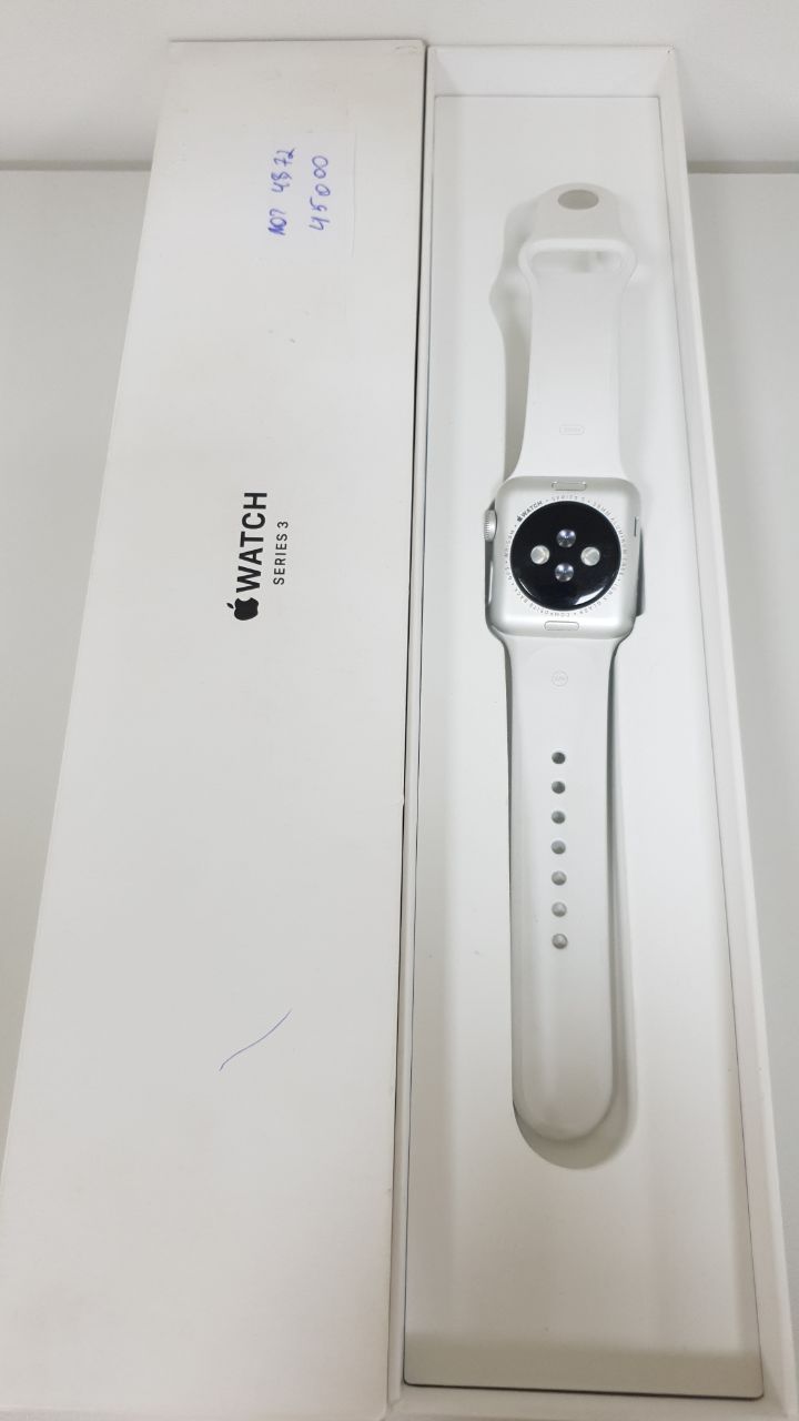 Купить б/у Apple Watch 3s 38mm-1