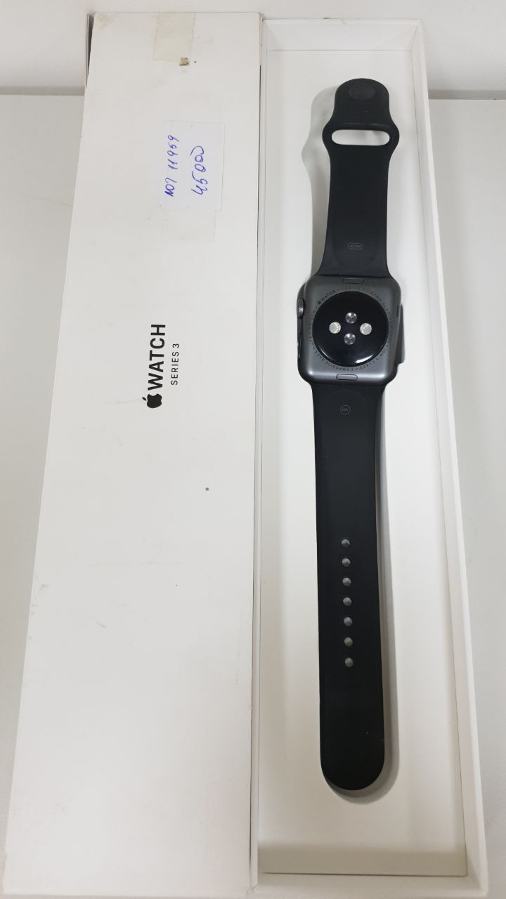 Купить б/у Apple Watch 3s 38mm-1