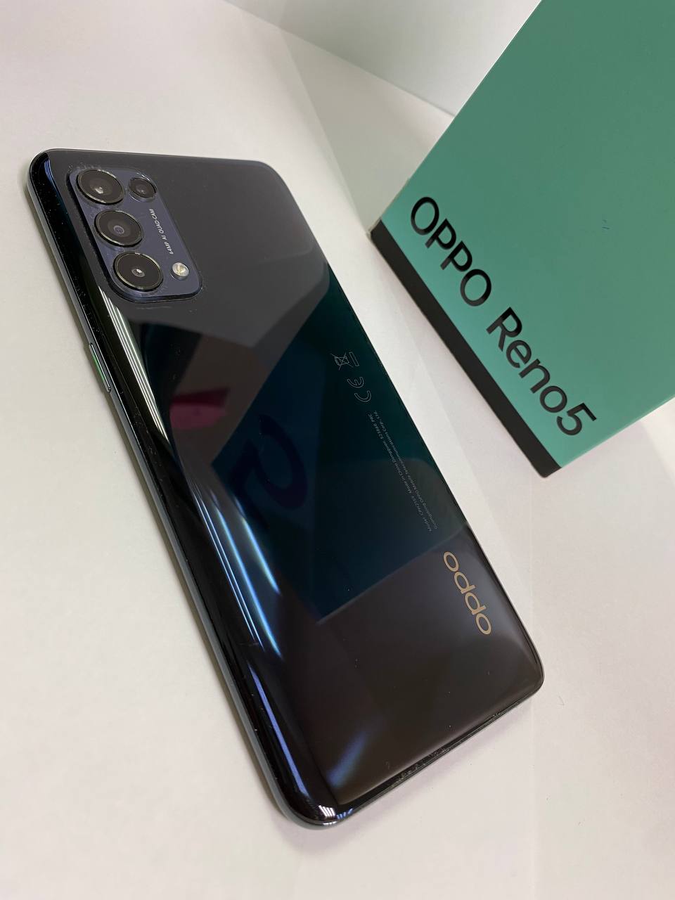 Купить б/у Oppo Reno 5-1