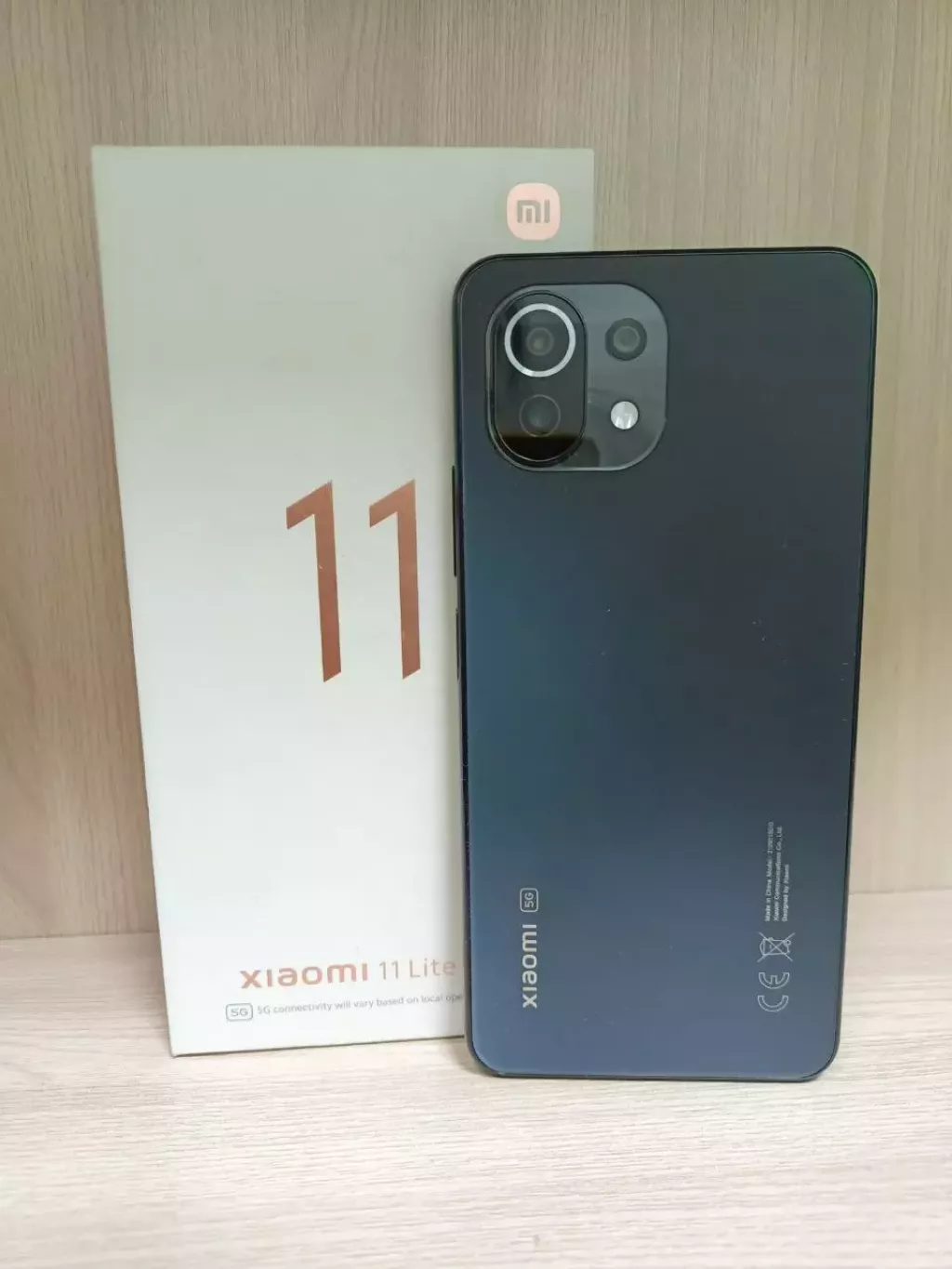 Продам Xiaomi Mi 11 Lite ( г. Астана, ул.Женис24) б/у купить по низкой цене  в Нур-Султане 5400