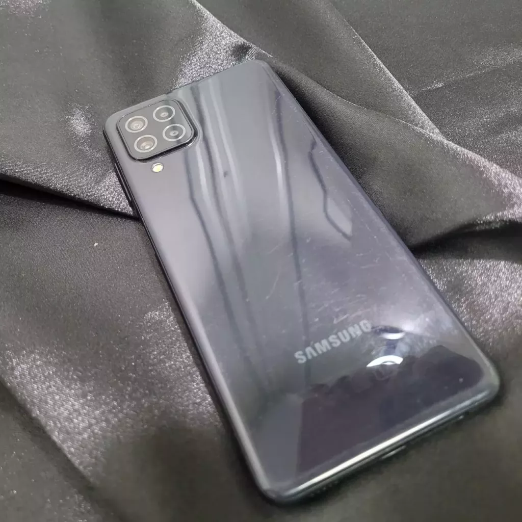 Купить б/у Samsung Galaxy A22-0