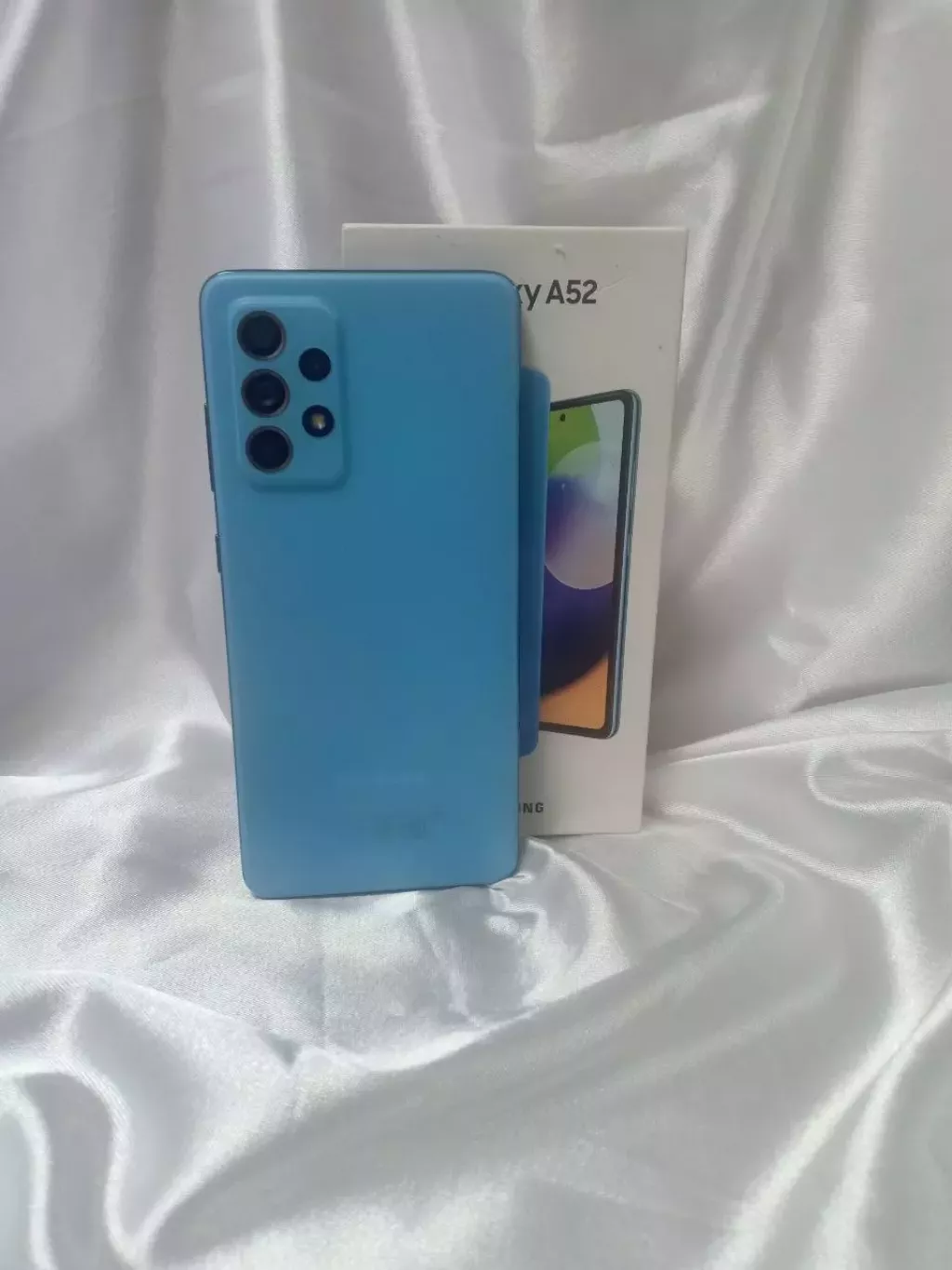 Купить б/у  Samsung Galaxy A52 (г.Астана)-1