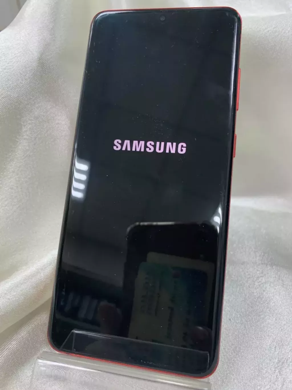 Samsung Galaxy S20 б/у купить по низкой цене в Костанае 5339