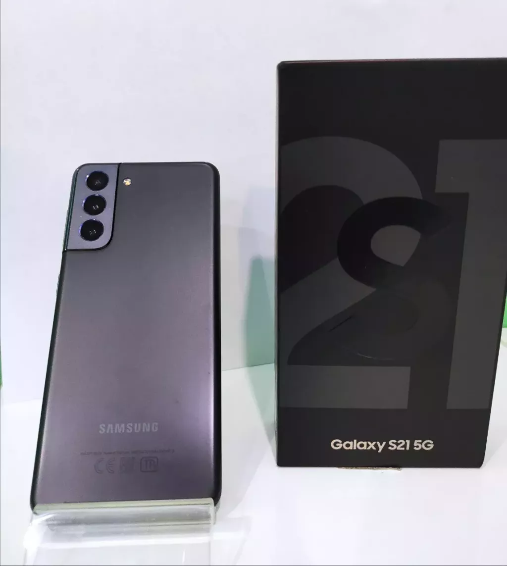 Купить б/у Samsung Galaxy S21 5G-3