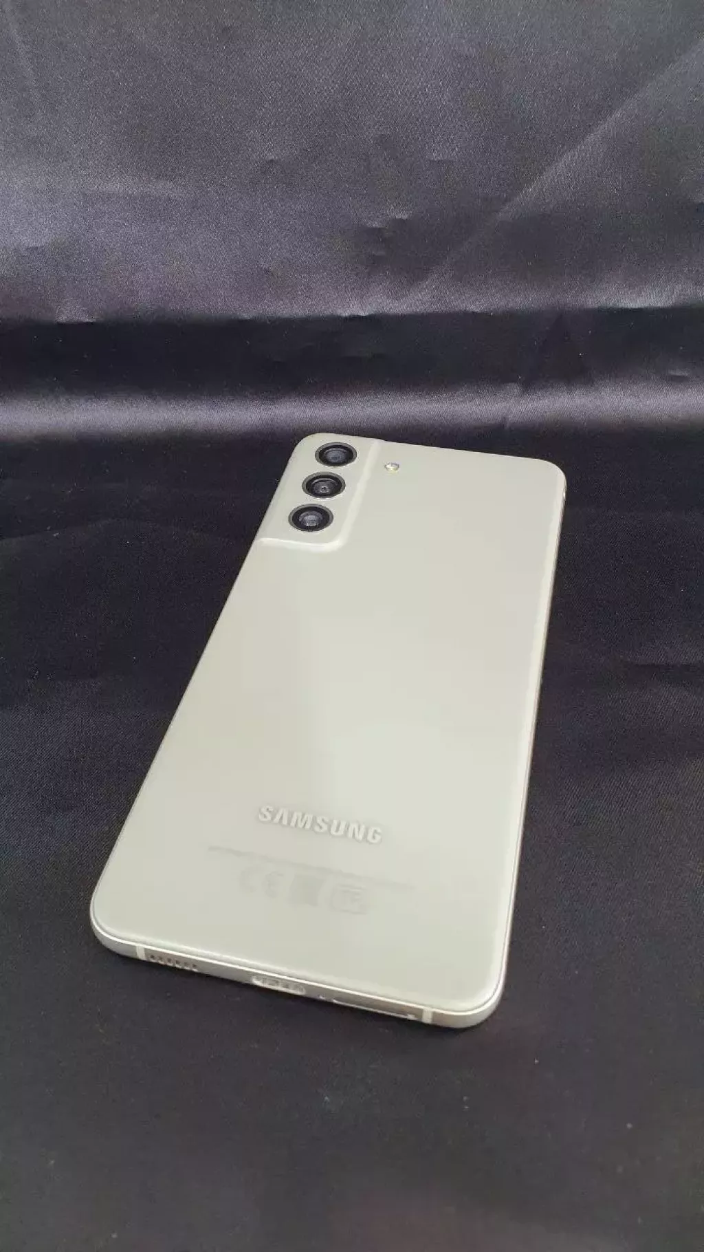 Купить б/у Samsung Galaxy S21 FE, 128 Gb (Астана, Момышулы 4)-0