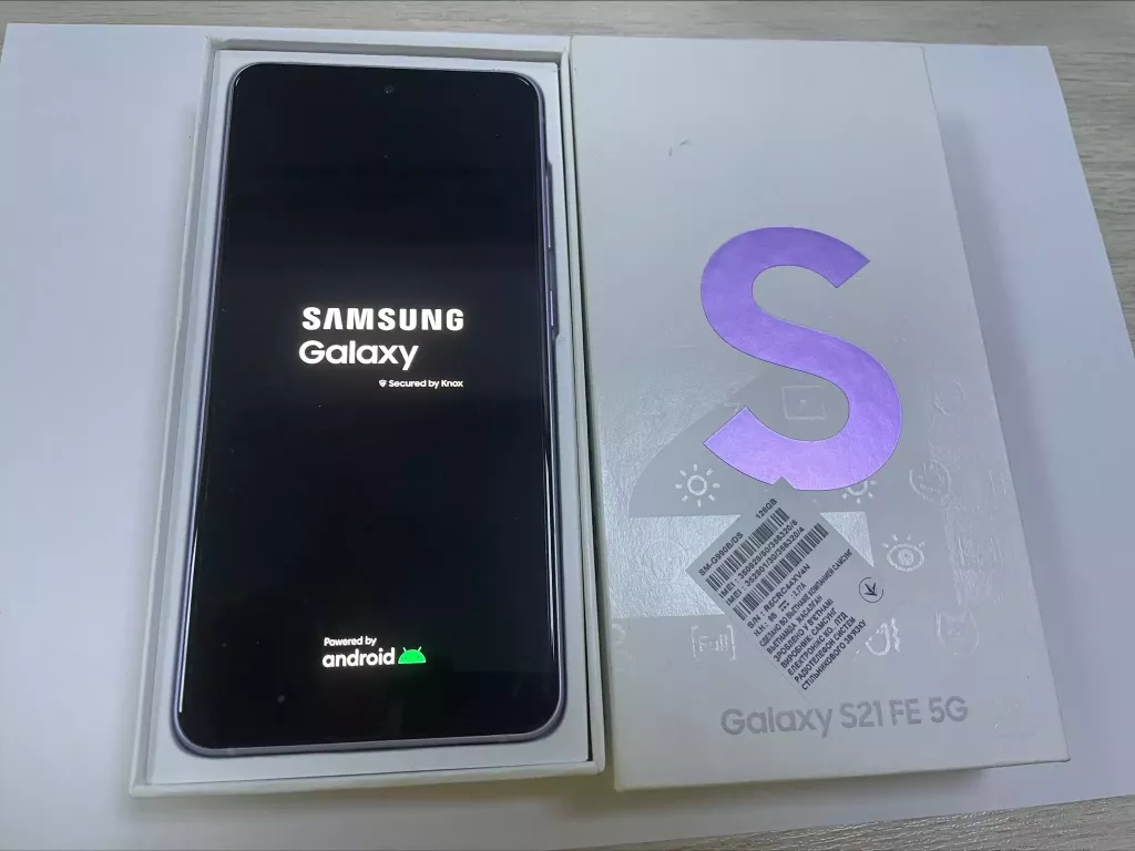 Купить б/у Samsung Galaxy S21 FE -1