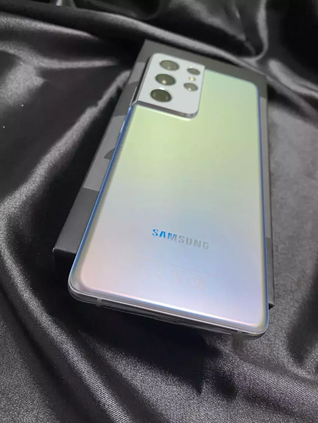 Купить б/у  Samsung Galaxy S21 Ultra-0