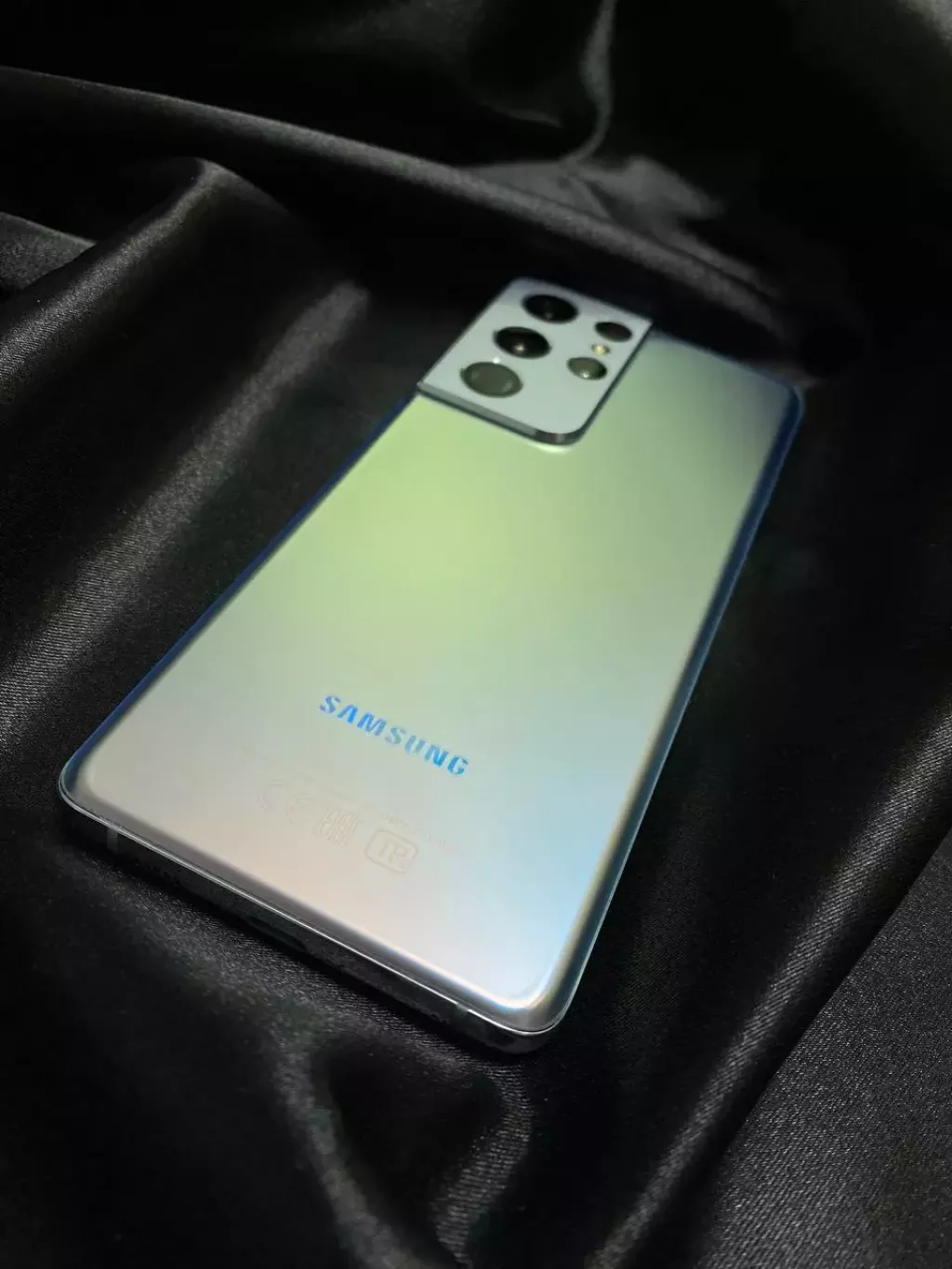Купить б/у  Samsung Galaxy S21 Ultra-2