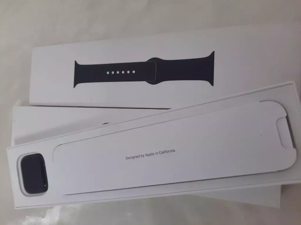 Купить б/у  Смарт-часы Apple Watch Series 6-0