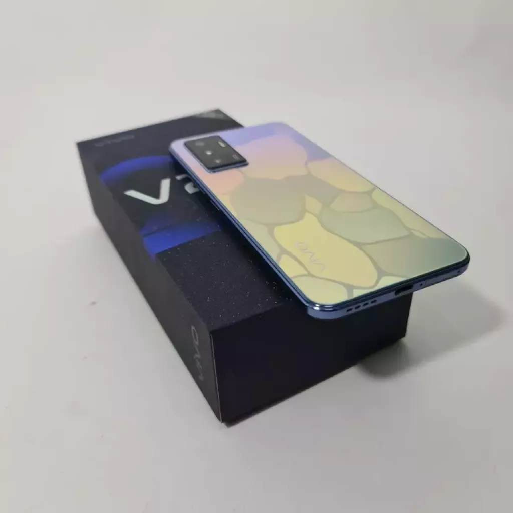 Купить б/у Смартфон Vivo V23e -1