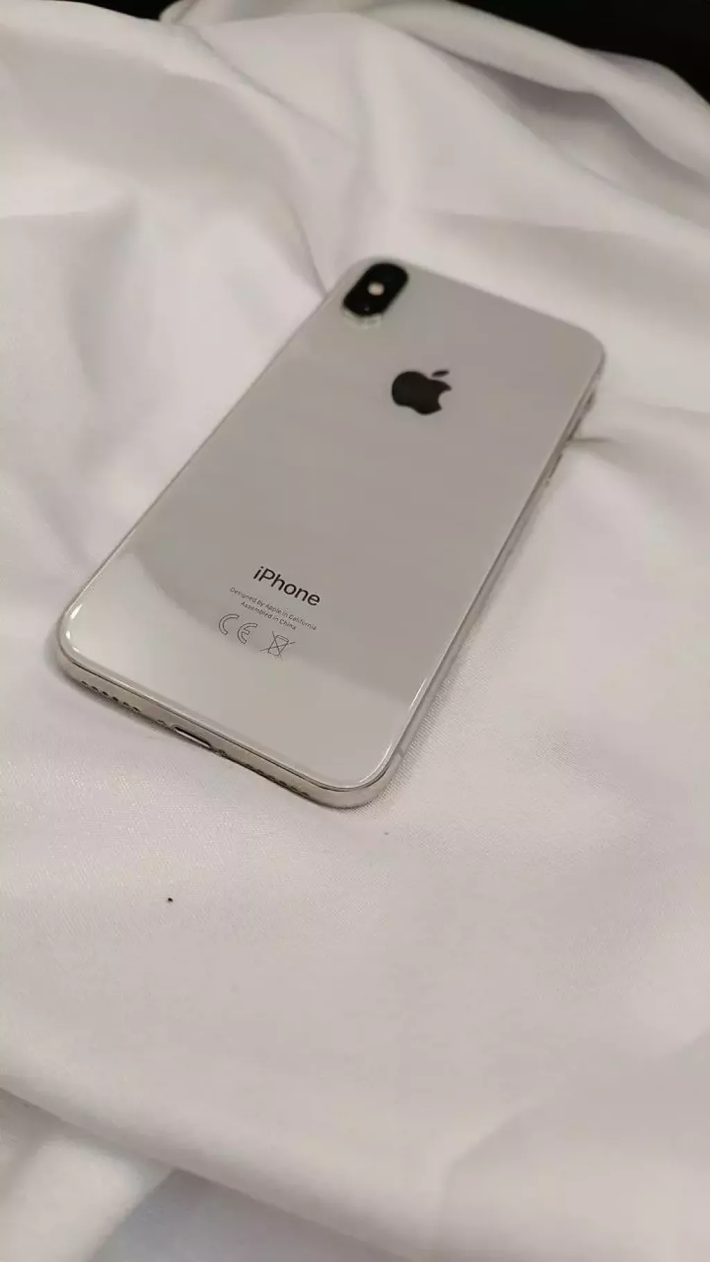 Купить б/у Телефон Apple IPhone X 256Gb, г.Астана (0106)-1