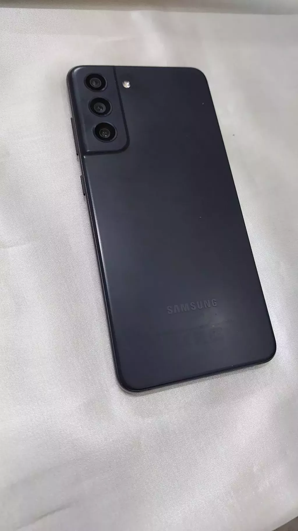 Купить б/у Телефон Samsung Galaxy S21 FE-3