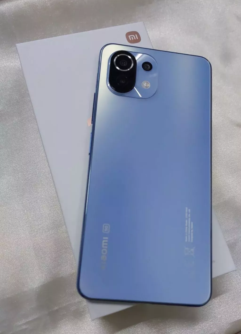 Купить б/у  Телефон Xiaomi Mi 11 Lite-1
