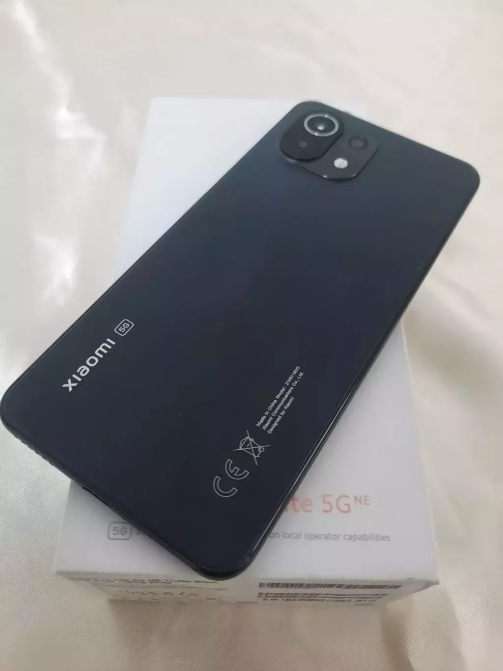 Купить б/у Телефон XiaomiMi 11 Lite-1