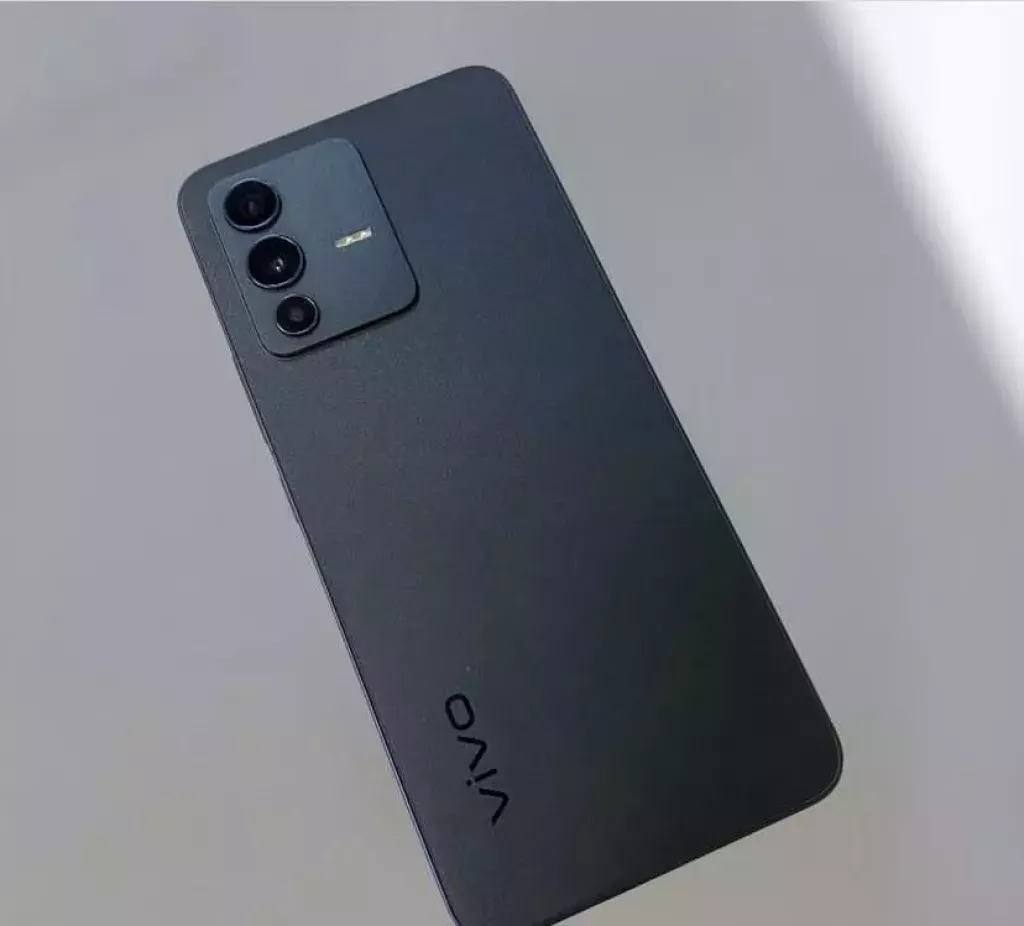 Купить б/у Vivo V23-0