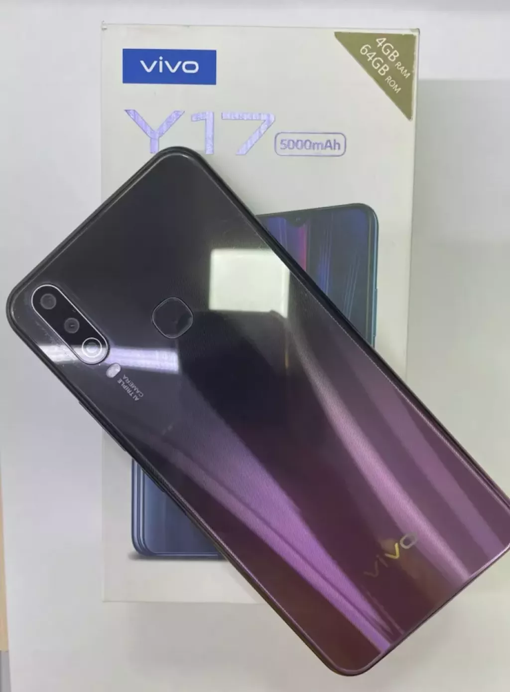 Vivo Y17 (Шалкар) б/у купить по низкой цене в Шалкар (Актюбинская область)  8220