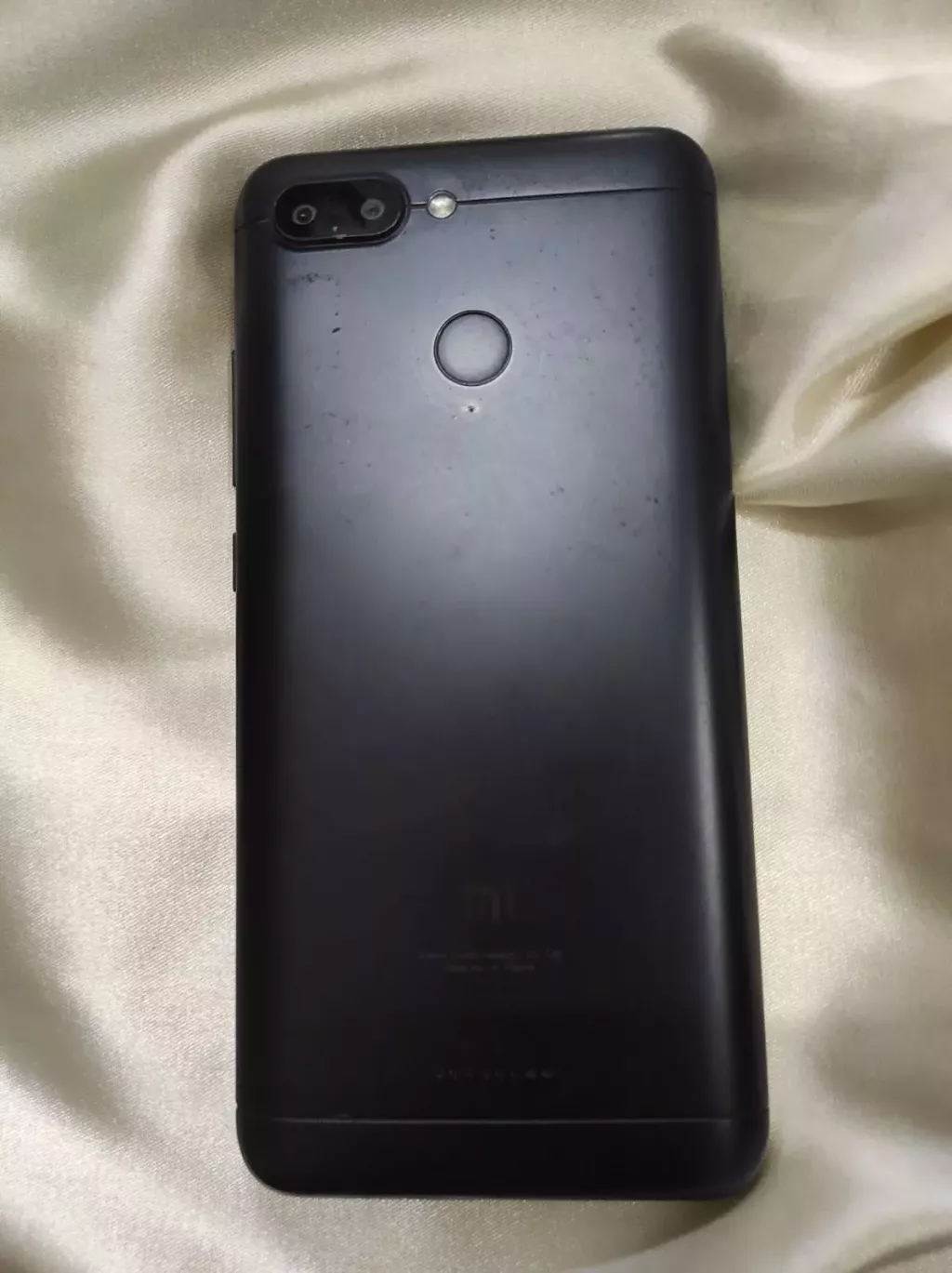 Купить б/у  Xiaomi Redmi 6-2