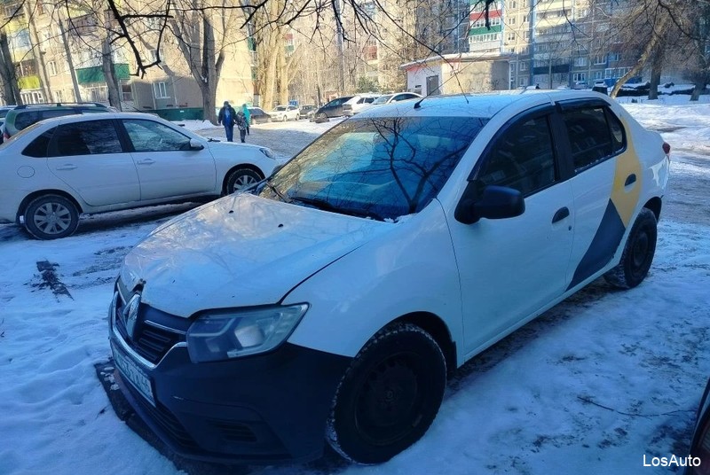 Renault Logan 1.6 MT, 2018, 400 км