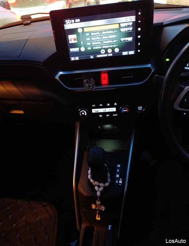 Daihаtsu Rосky 1.0 CVT, 2019, 110000 км