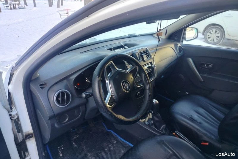 Renault Logan 1.6 MT, 2018, 400 км