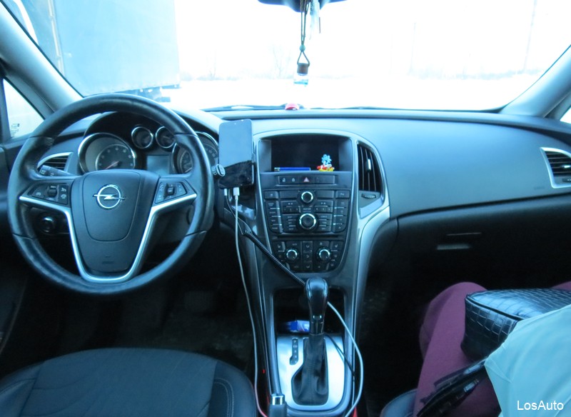 Opel Astra 1.4 AT, 2014, 2250000 км