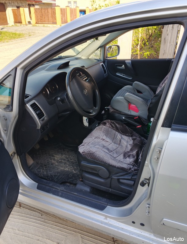 Suzuki 1.6 MT, 2004, 220000 км