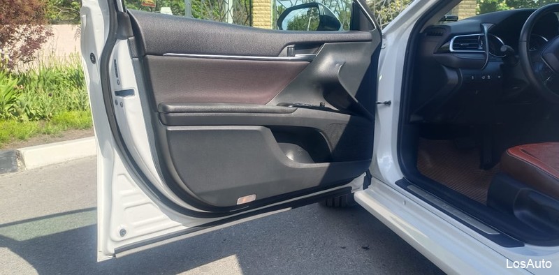 Toyota Camry 2.5 AT, 2020, 97000 км
