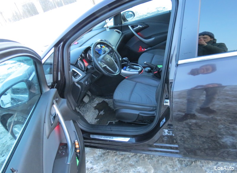 Opel Astra 1.4 AT, 2014, 2250000 км