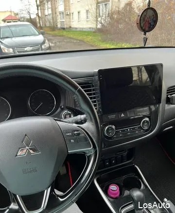 Mitsubishi Outlander 2 л., 2017, 66000 км