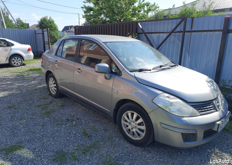 Nissan Tiida 1.6 MT, 2008, 245497 км