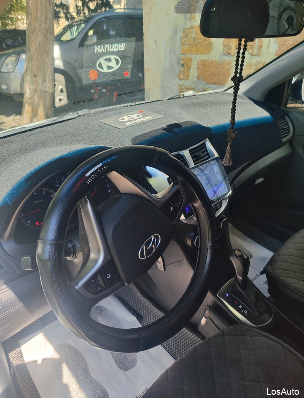 Hyundai Solaris 1.6 AT, 2015, 207000 км
