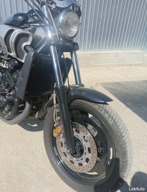 Yamaha V-MAX , 1997