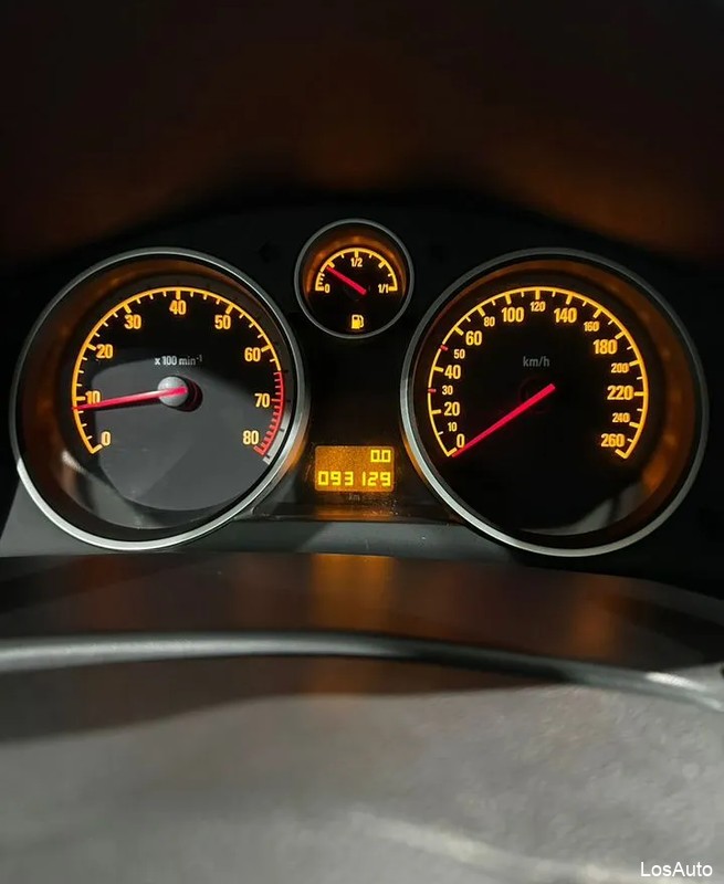 Opel Astra 1.6 MT, 2011, 93129 км