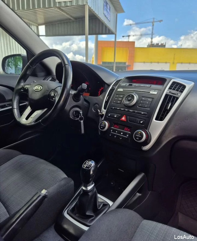 Kia Ceed 1.6 MT, 2012, 225143 км