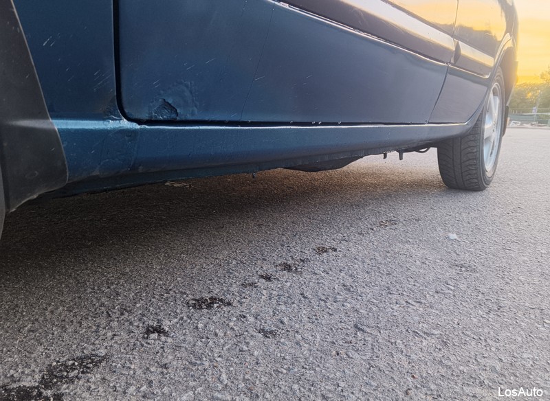 Nissan Almera 1.8 AT, 2001, 435000 км