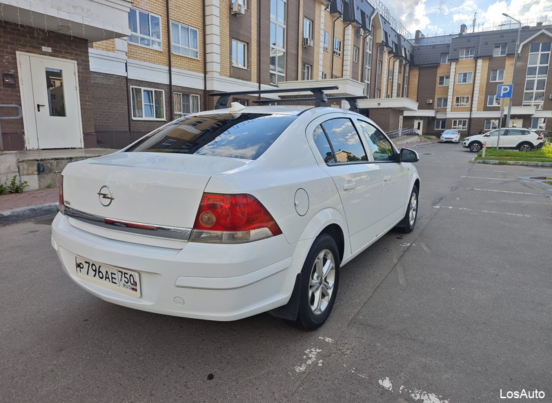 Opel Astra 1.6 MT, 2013, 213000 км