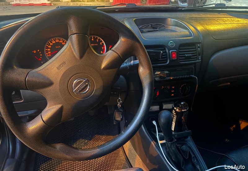 Nissan Almera MT, 2004, 15000 км