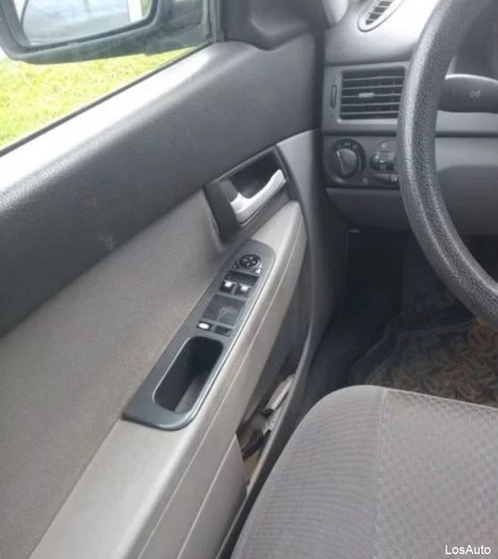 LADA (ВАЗ) Priora 98.0 MT, 2011, 212000 км