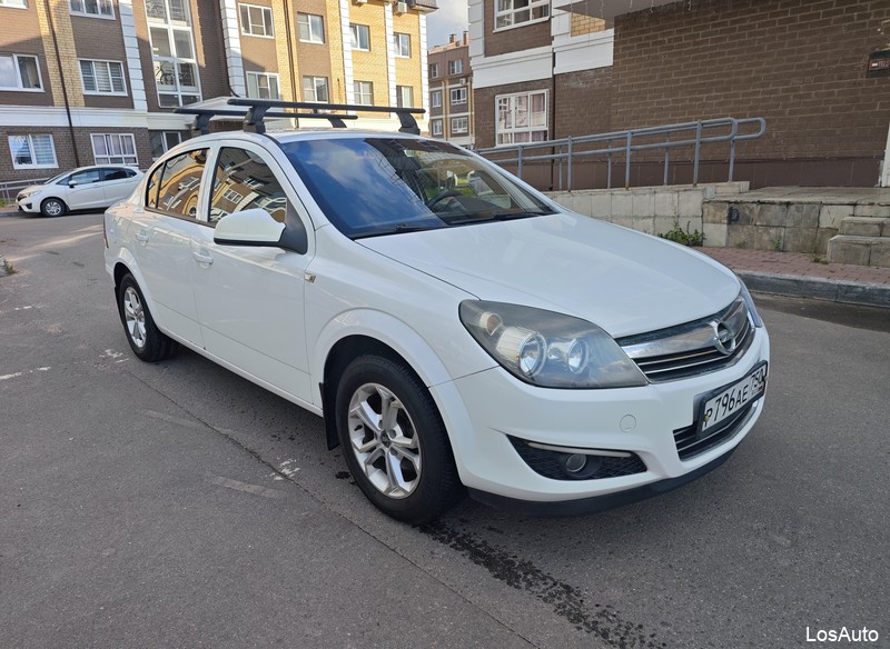 Opel Astra 1.6 MT, 2013, 213000 км