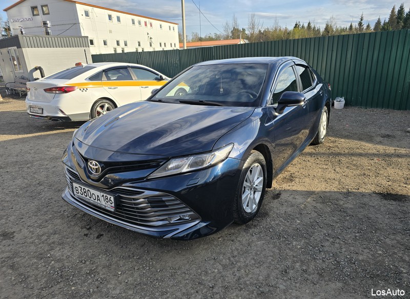 Toyota Camry 2.5AT, 2020, 82000 км