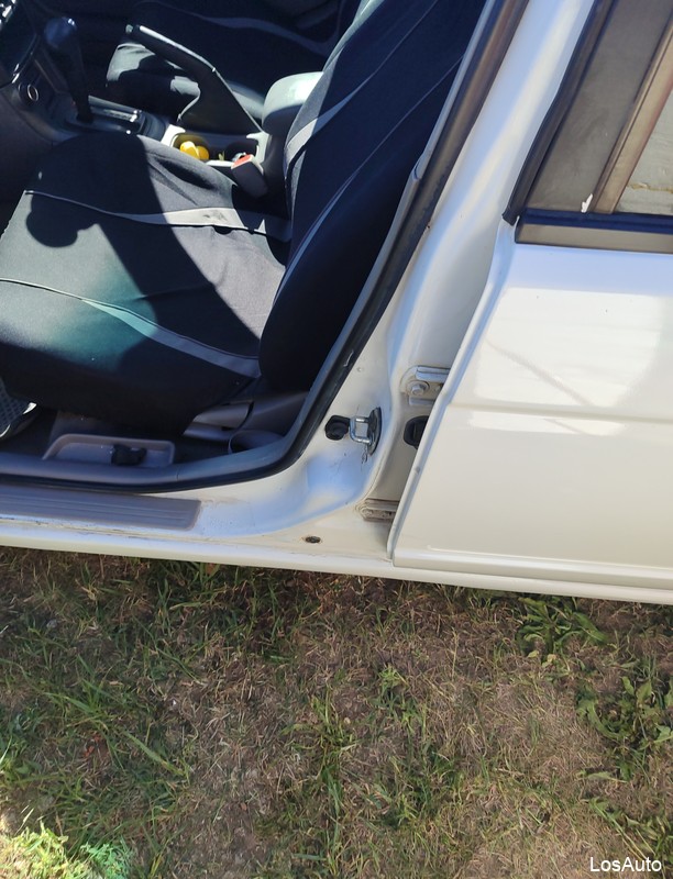 Nissan Sunny 1.3 AT, 1999, 422000 км