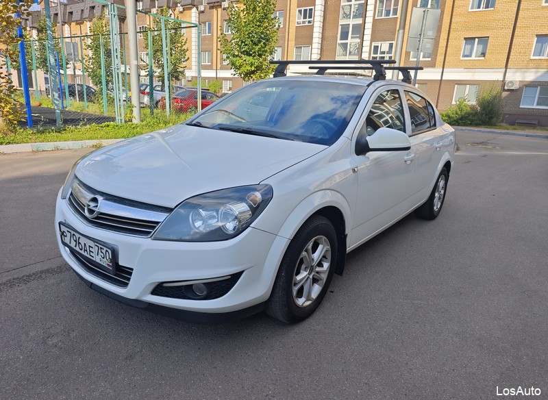 Opel Astra 1.6 MT, 2013, 213000 км