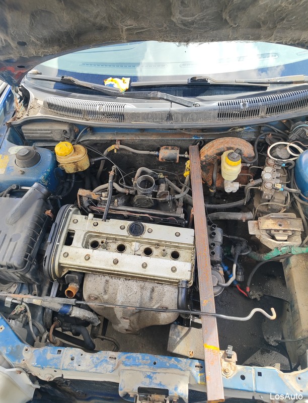 Daewoo Nubira 2.0 AT, 1998, 300000 км