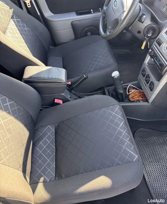ВАЗ (LADA) Priora 1.6 MT, 2011, 246244 км