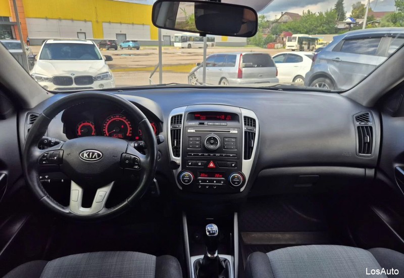 Kia Ceed 1.6 MT, 2012, 225143 км