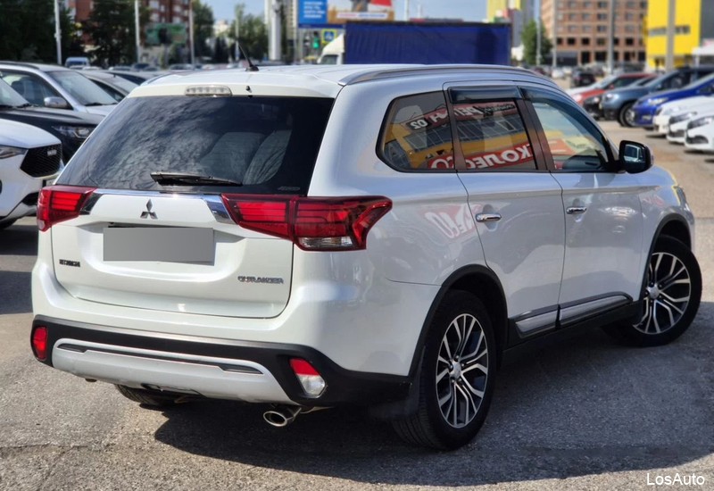 Mitsubishi Outlander 2.4 CVT, 2015, 157008 км