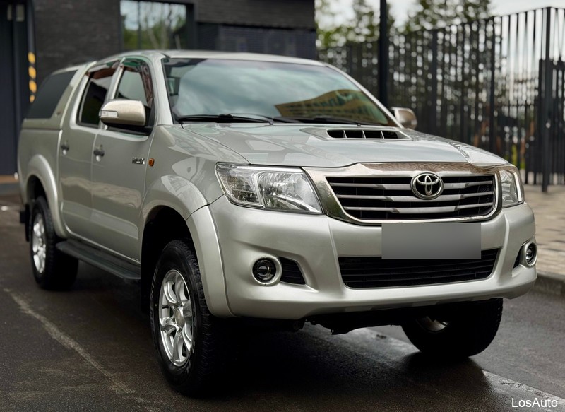 Toyota Hilux 3.0 AT, 2012, 254000 км