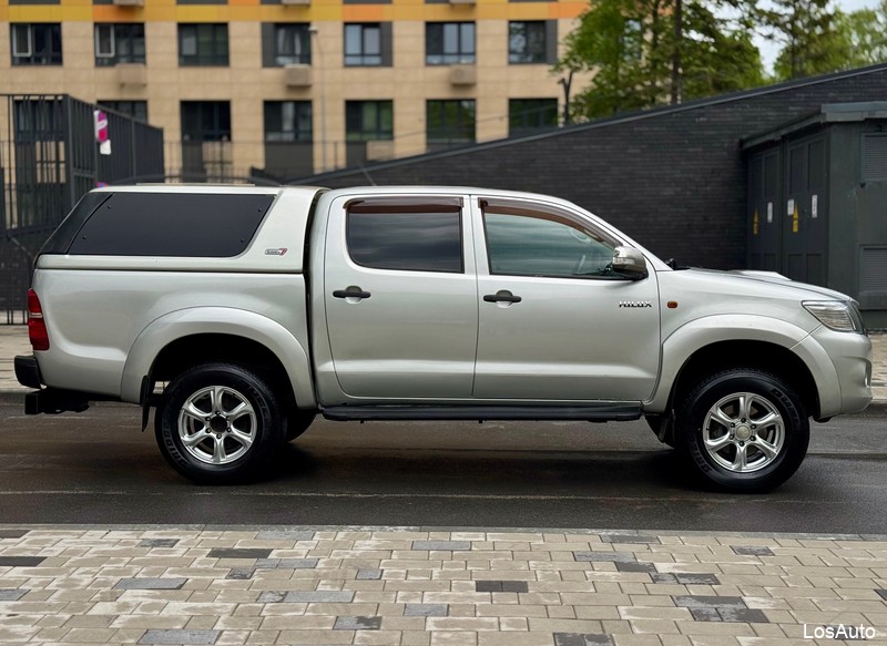 Toyota Hilux 3.0 AT, 2012, 254000 км